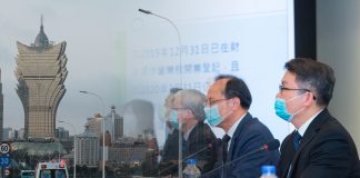 澳門百億抗疫援助博企無得分 李偉農相信獲利多年應撐得住 澳門百億抗疫援助博企無得分 李偉農相信獲利多年應撐得住
