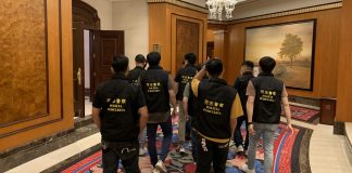 司警反罪惡突擊巡查多間賭場及周邊 共截查51人 司警反罪惡突擊巡查多間賭場及周邊 共截查51人