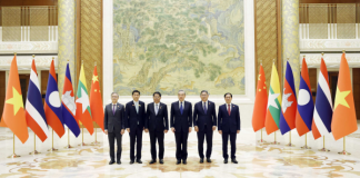 王毅指瀾湄六國同意盡快通過行動方案 打擊電詐網賭等跨境犯罪 王毅指瀾湄六國同意盡快通過行動方案 打擊電詐網賭等跨境犯罪